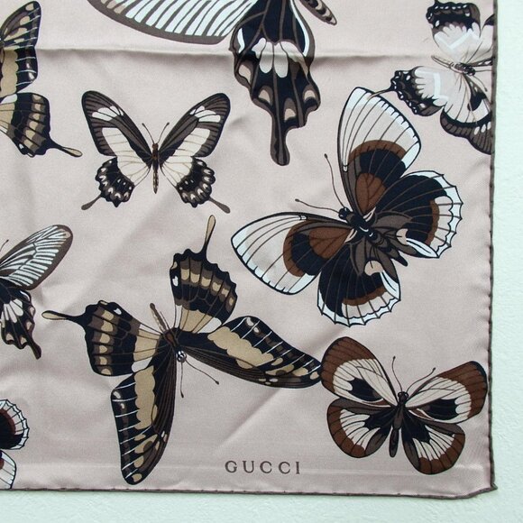 Authentic GUCCI Butterfly pattern scarf silk - Picture 5 of 6